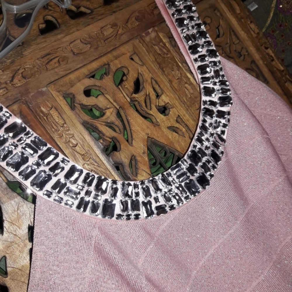 Dress - Picture 3 of 4